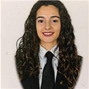 Titulada en el grado de Educación Primaria con la mención de Educación Especial